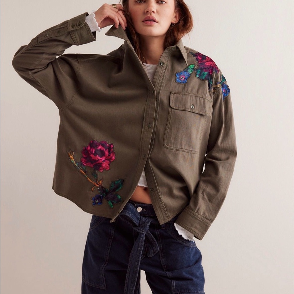 NWT We The Free Velvet Roses Shirt / Shacket in Army Combo size XS